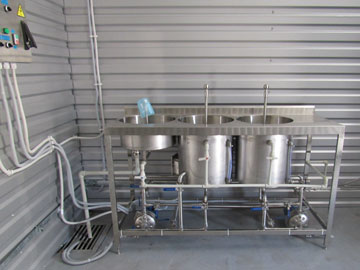Manual keg washer